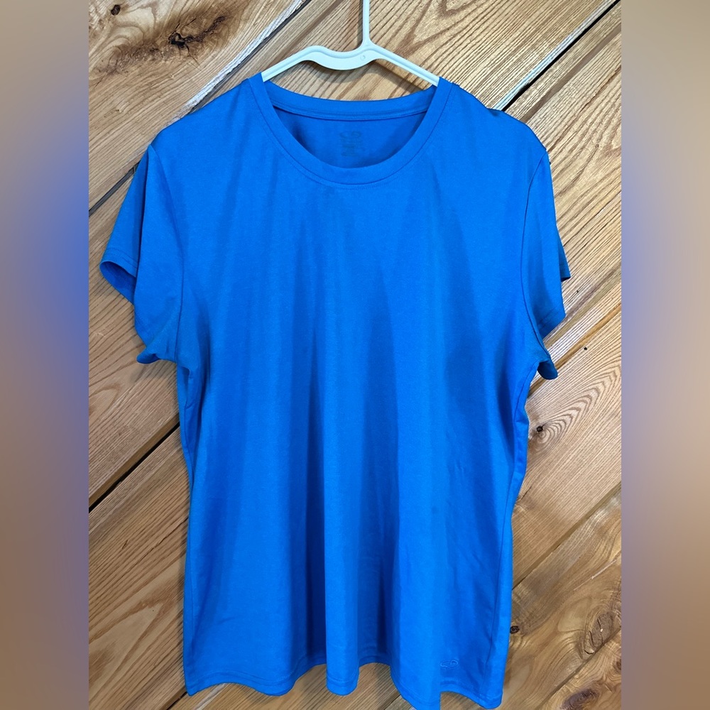 Champion Dry Fit shirt xl women’s